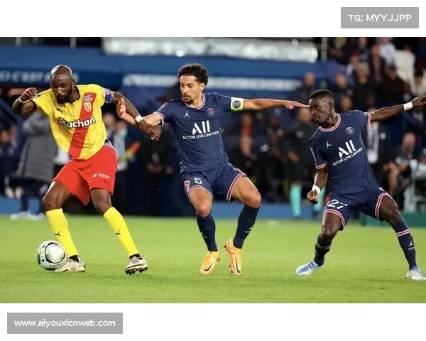 巴黎圣日耳曼5-0大胜，积分紧追榜首朗斯