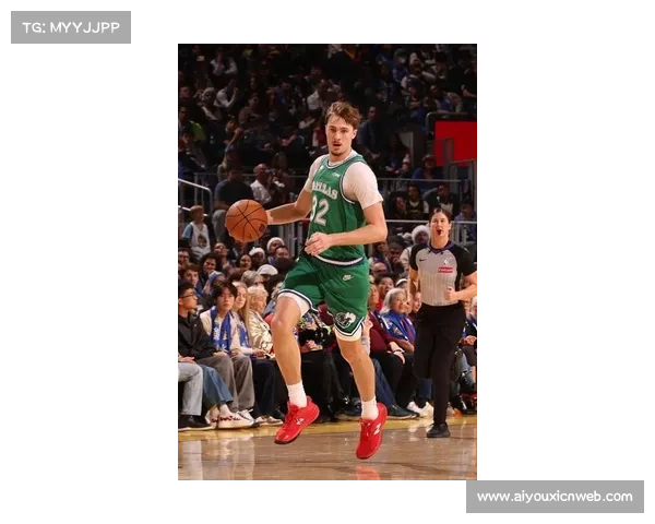 弗拉格年终大战首秀27分6板5助,历史第二年轻仅次于詹姆斯 弗拉格年终大战首秀27分6板5助,历史第二年轻仅次于詹姆斯